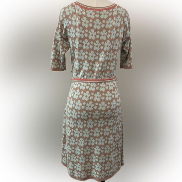 ShuShu Soft Floral Knit Dress with Belt, NWOT, Size Medium - Picture 3 of 7